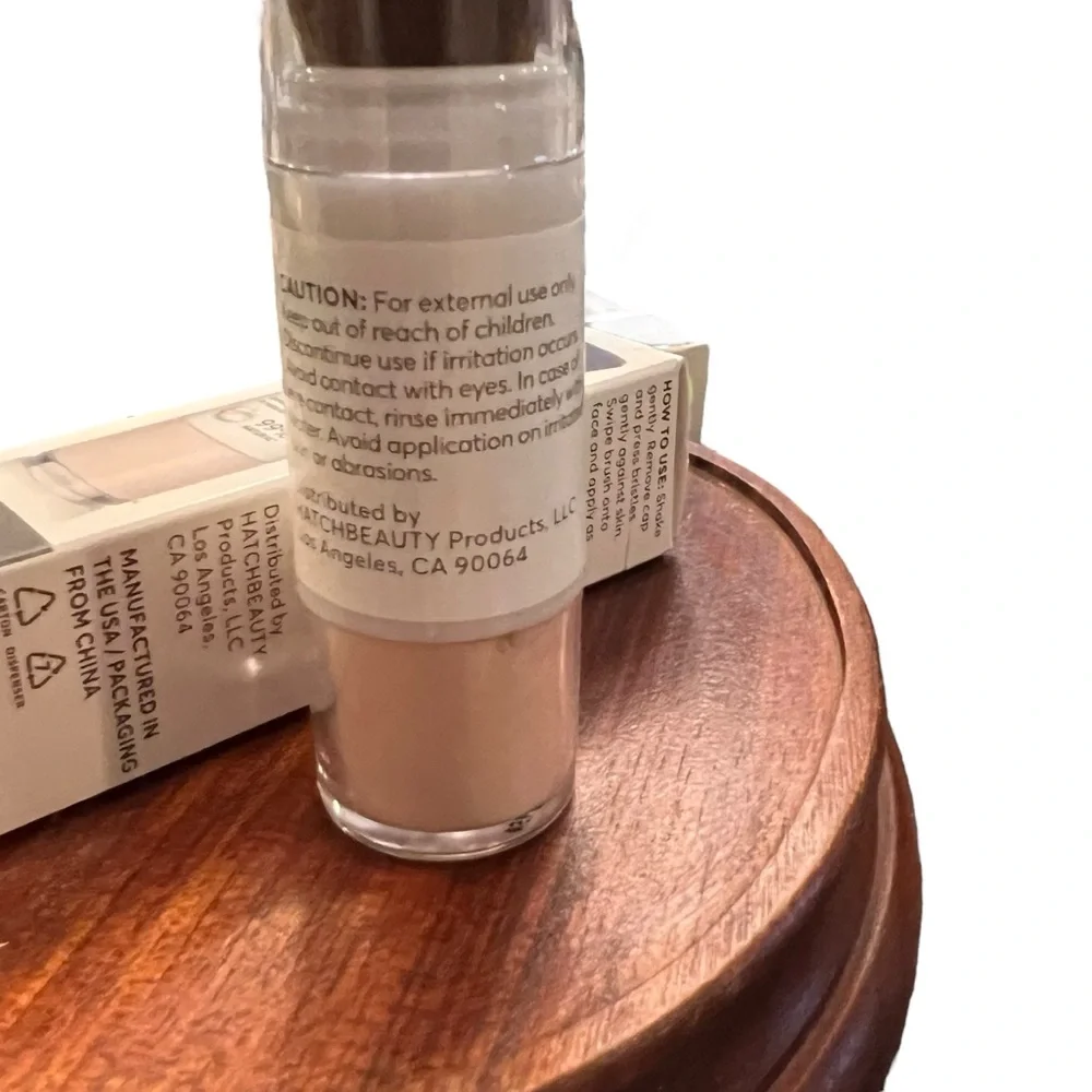 FOUND Pore Care White Clay‎ Mattifying Powder Brush On Translucent Coverage NEW